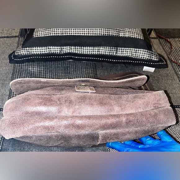 🍫 GUC distressed leather / suede unisex messenger bag rows of pockets 💼 🤩 - Picture 5 of 11